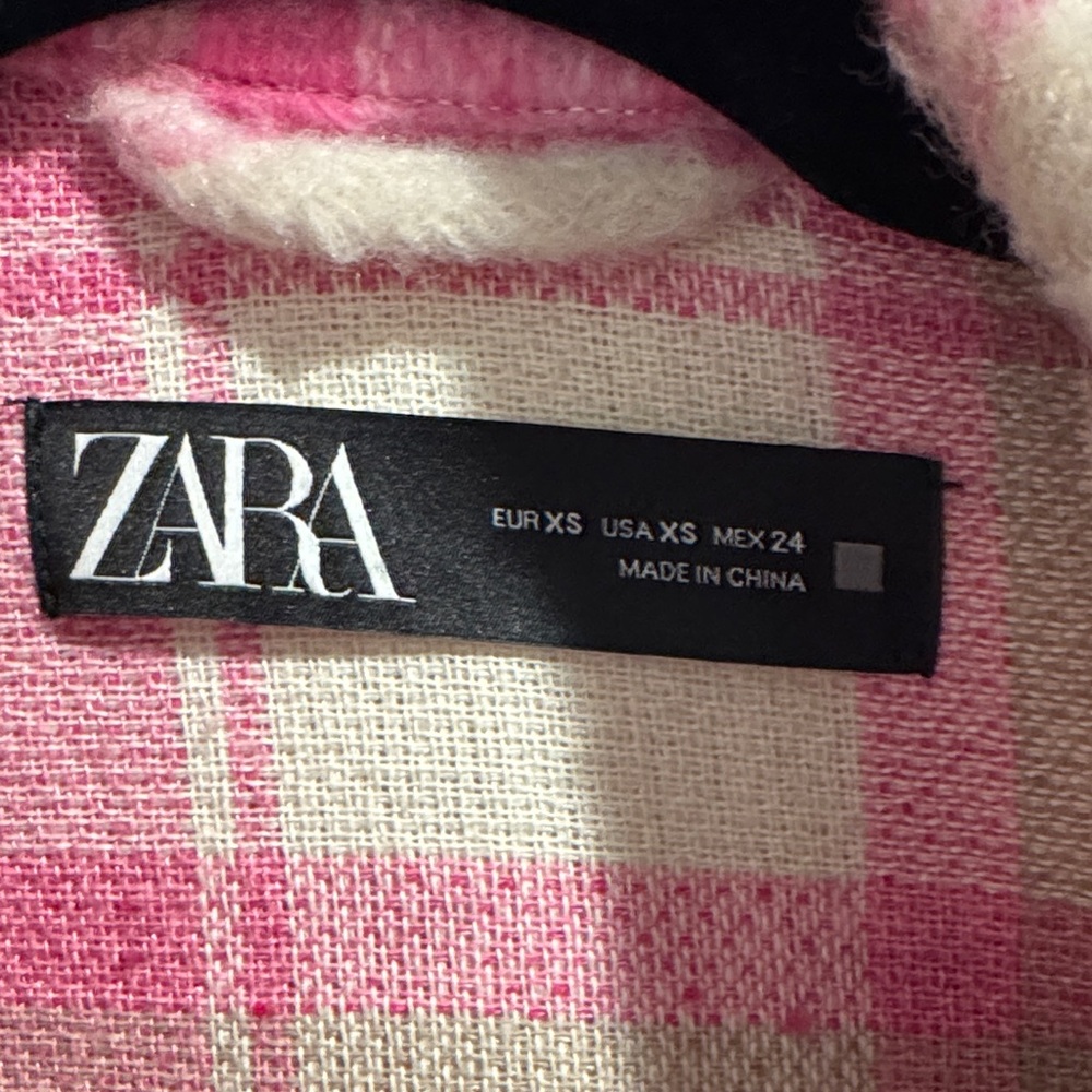 Zara Pink and Cream Plaid Cropped Jacket - Picture 2 of 3